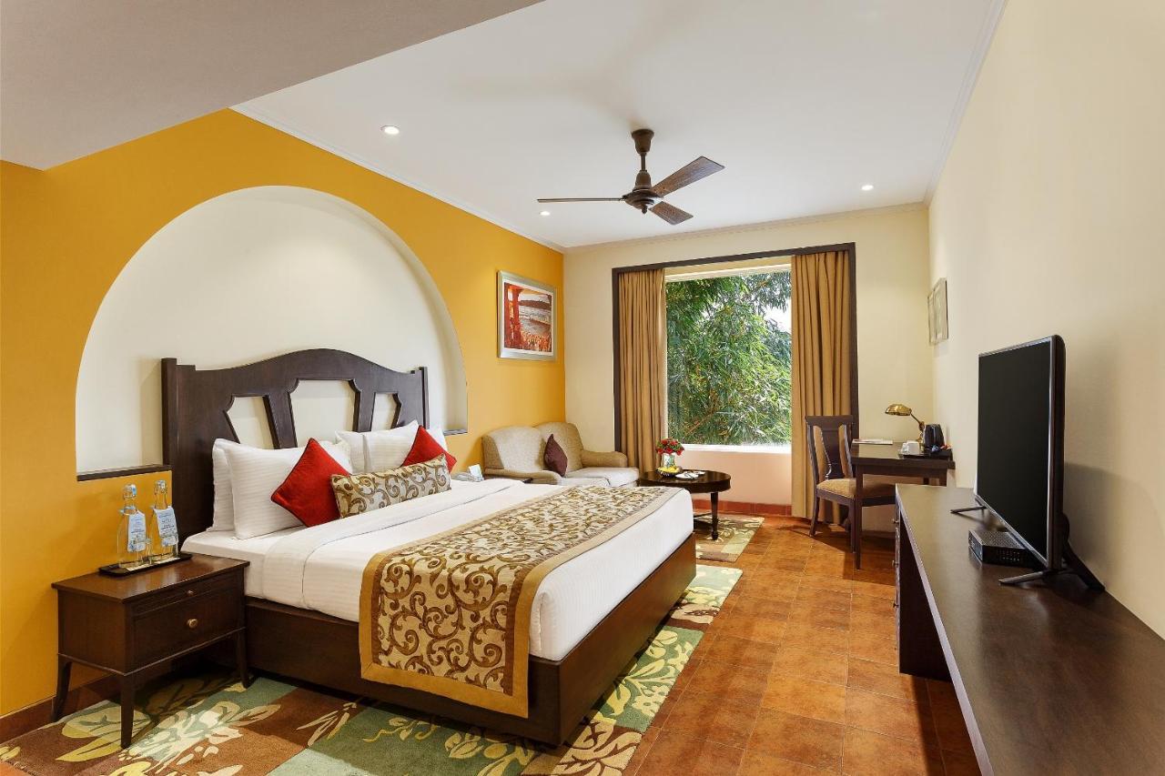 רישיקש Aloha On The Ganges By Leisure Hotels מראה חיצוני תמונה